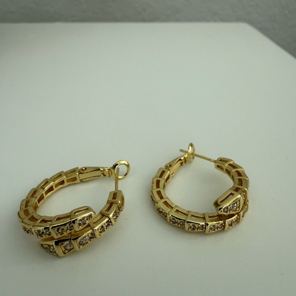 🆕 Luxury Snake Clip-on Earrings for Women Zircon
18K Gold Plated - Picture 8 of 8